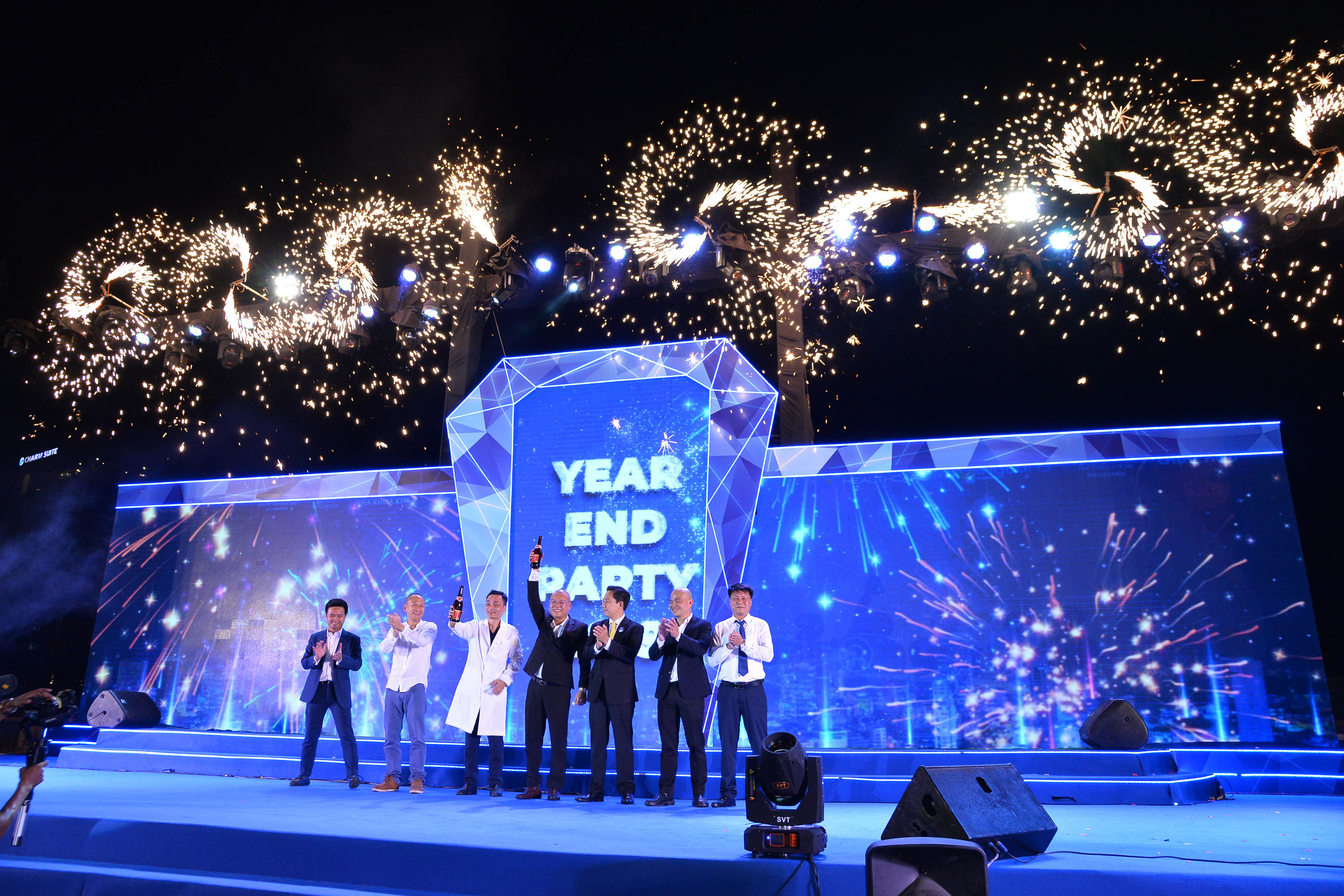 Tổ chức sự kiện tiệc tất niên - year end party - yep